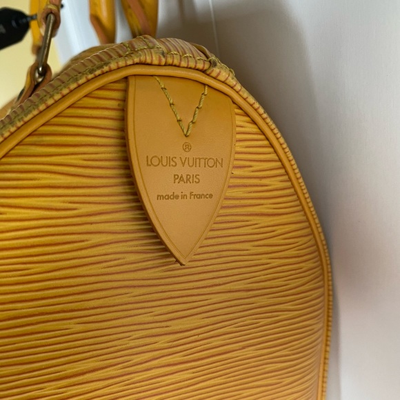 Louis Vuitton Speedy 25 Yellow Epi Leather - Picture 9 of 16